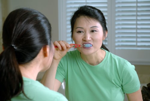 Yellow teeth? Home remedies for naturally whitening your teeth.
