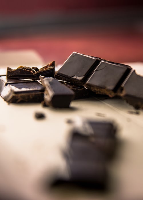 8-ways-dark-chocolate-is-helping-you-improve-your-health-healthphit